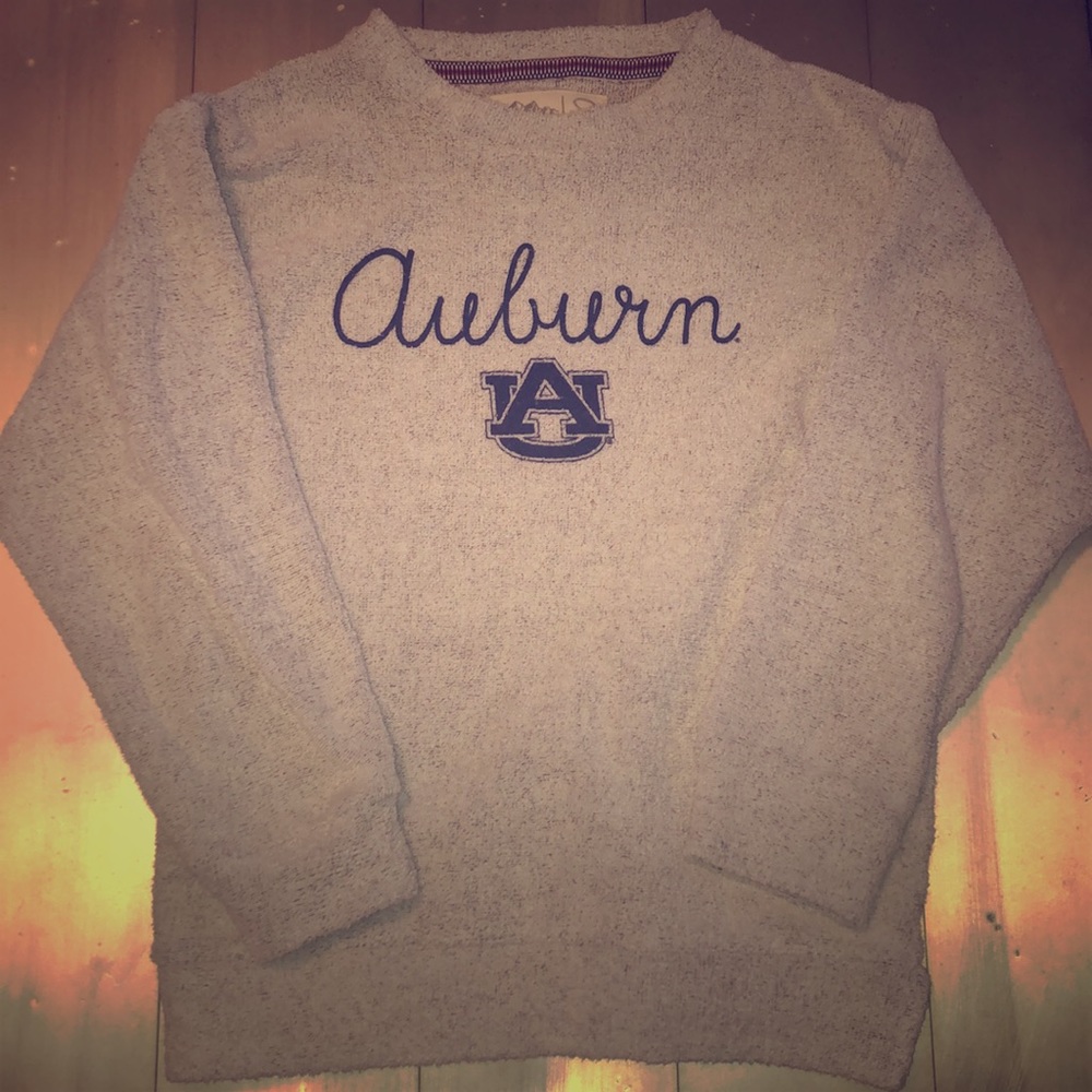 WOMENS AUBURN SWEATSHIRT!! SO COMFY!